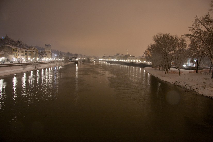 nevicata a firenze del 17 dicembre 2010, Ponte San Niccolò