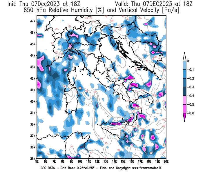 GFS analysi map - Relative Umidity and Omega at 850 hPa in Italy
									on December 7, 2023 H18