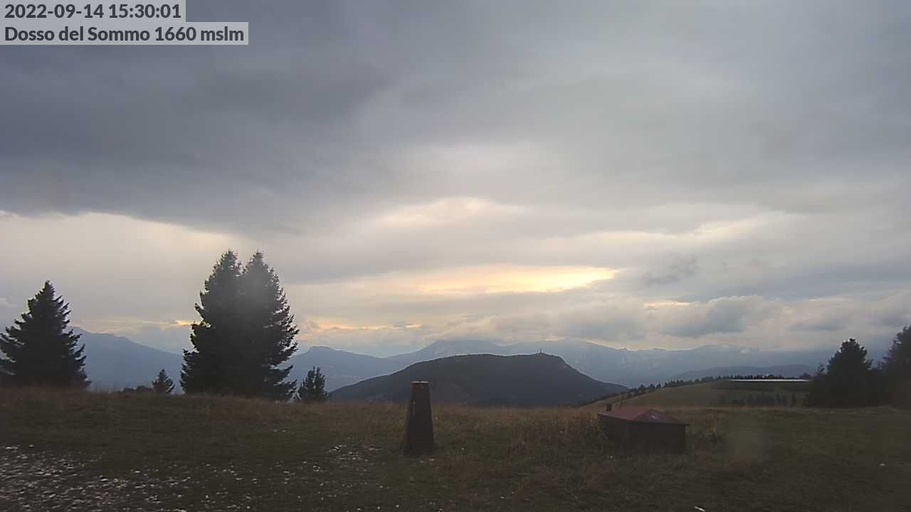 webcam  Dosso del Sommo (1660 m), Folgaria (TN), webcam provincia di Trento, webcam Trentino-Alto Adige, Webcam Alpi - Trentino-Alto Adige