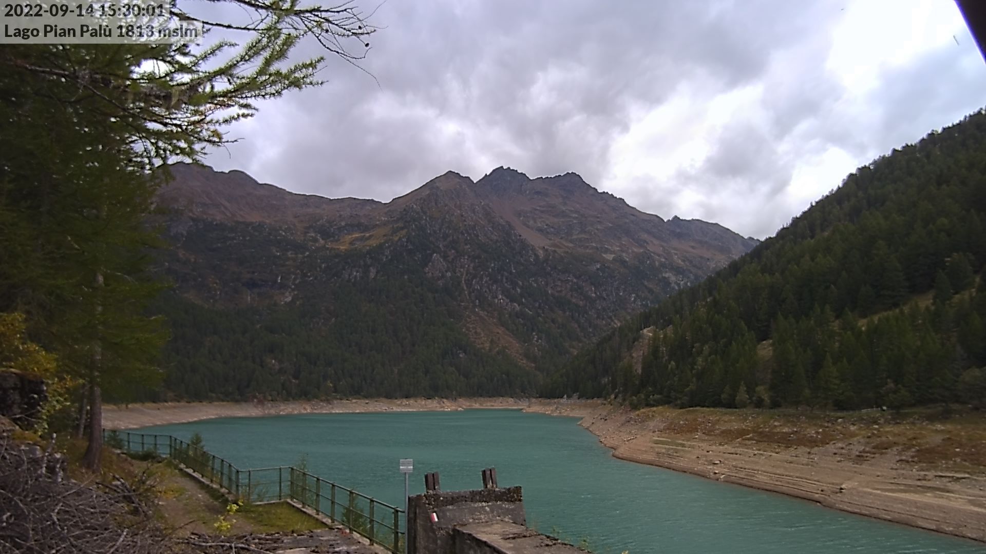 webcam  Lago di Pian Palù (TN, 1813 m), webcam provincia di Trento, webcam Lombardia, Webcam Alpi - Lombardia
