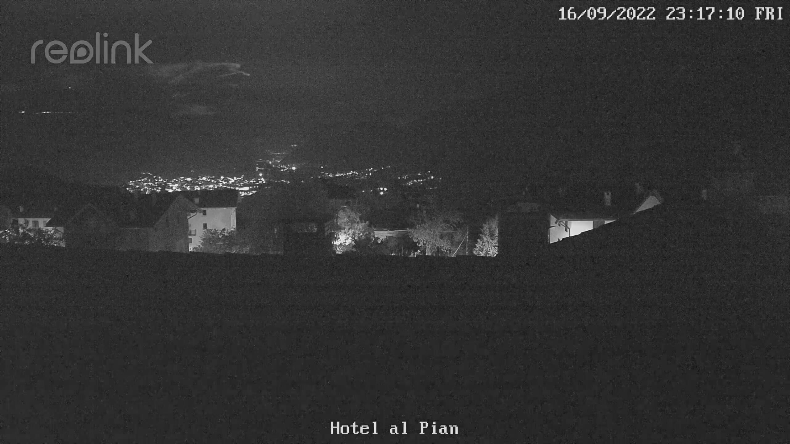 webcam  Pian dei Pradi (860 m), Altopiano della Vigolana (TN), webcam provincia di Trento, webcam Trentino-Alto Adige, Webcam Alpi - Trentino-Alto Adige