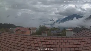 webcam  Pian dei Pradi (860 m), Altopiano della Vigolana (TN), webcam provincia di Trento, webcam Trentino-Alto Adige, Webcam Alpi - Trentino-Alto Adige