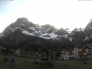 webcam  San Martino di Castrozza (TN, 1487 m), webcam provincia di Trento, webcam Trentino-Alto Adige, Webcam Alpi - Trentino-Alto Adige