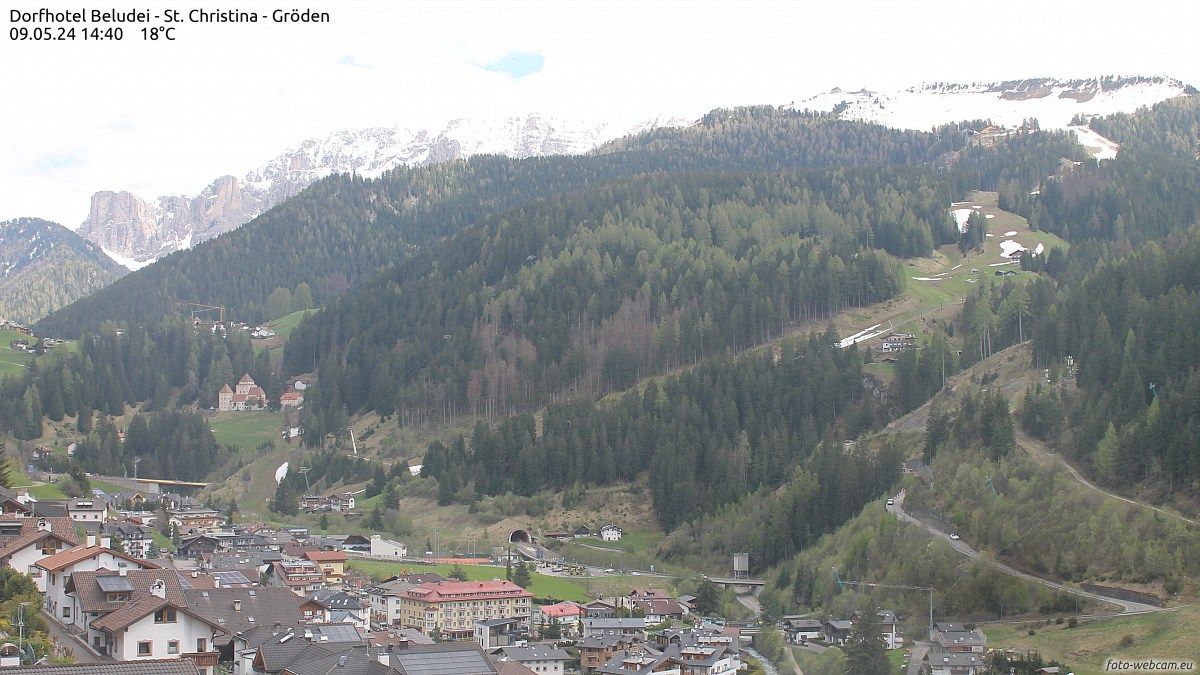 webcam  Santa Cristina Valgardena (BZ, 1428 m ), webcam provincia di Bolzano, webcam Trentino-Alto Adige, Webcam Alpi - Trentino-Alto Adige